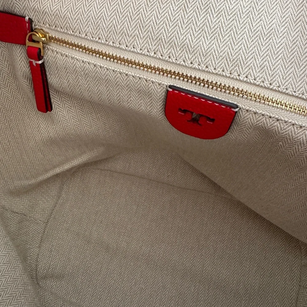 Tory Burch McGraw Colorblock Zip Bucket Bag Brilliant Red New Cream Leather Hobo
